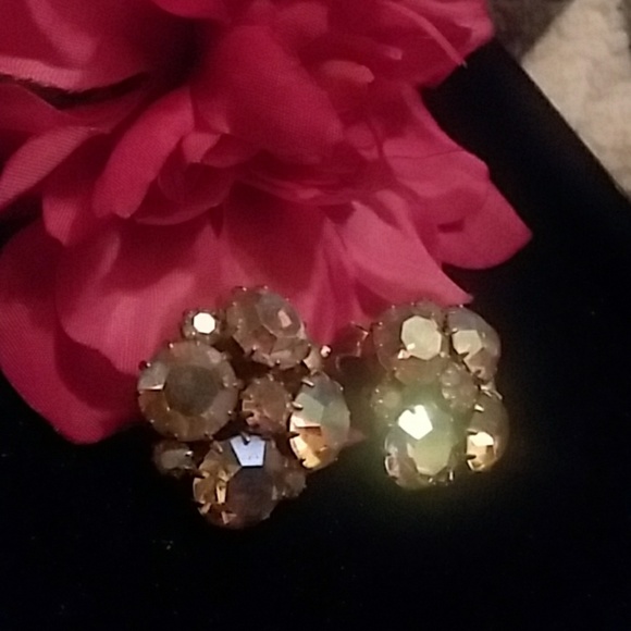 💞SALE VINTAGE KARU ARKE INC. RHINESTONE EARRINGS - Picture 4 of 8